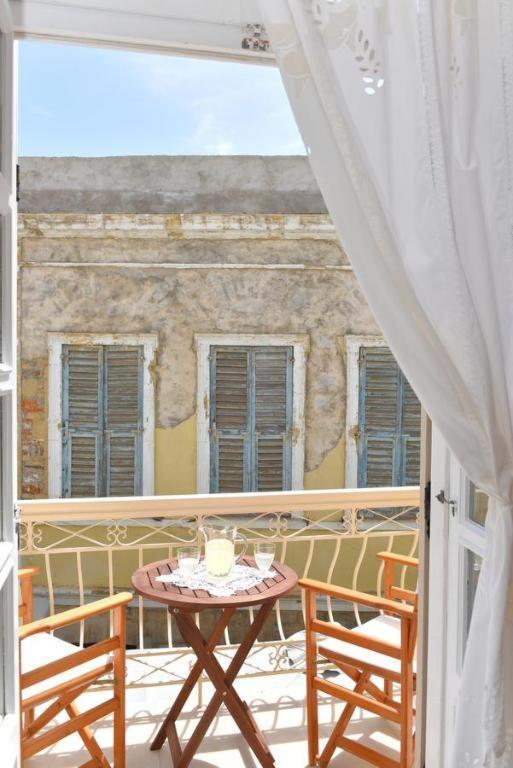 Oisyra Boutique Suites إرموبولّي المظهر الخارجي الصورة